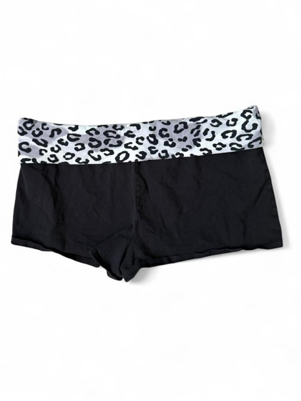 Leopard Foldover Shorts - Picture 2 of 3